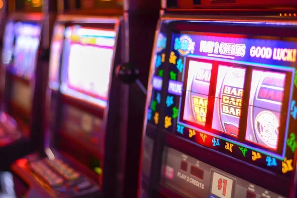 naga2000 slot live blackjack table with dealer and two player seats